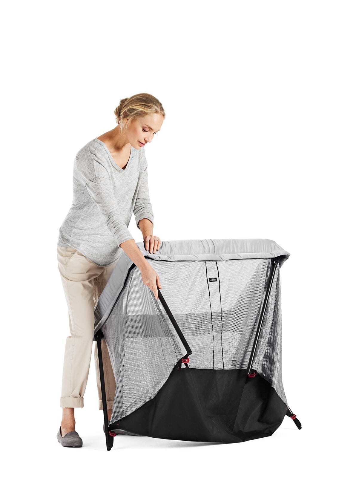 BabyBjorn Travel Crib Light & Fitted Sheet Bundle - Image 9