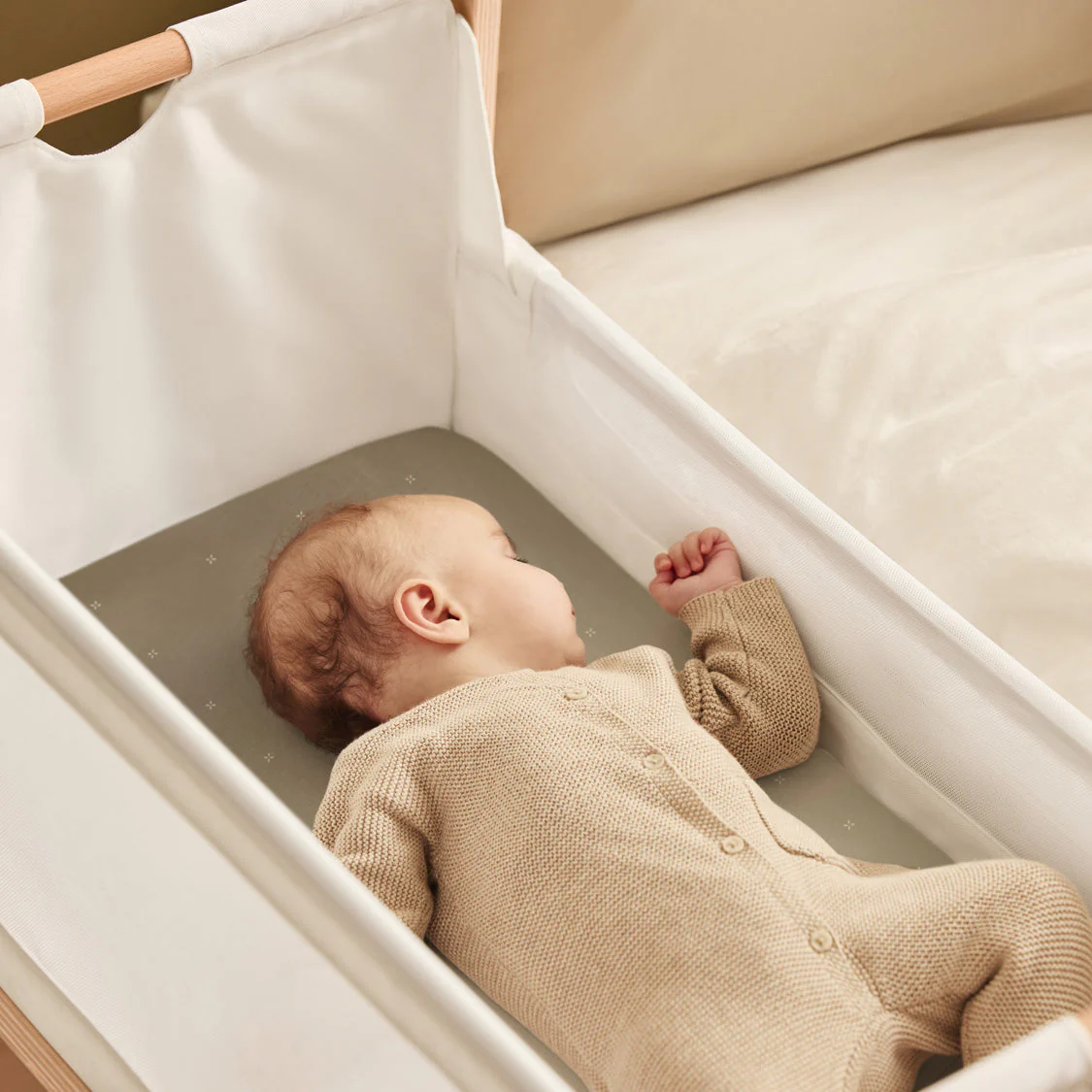 Snuz Bassinet 2 Pack Fitted Sheets - Sage Cross - Image 3