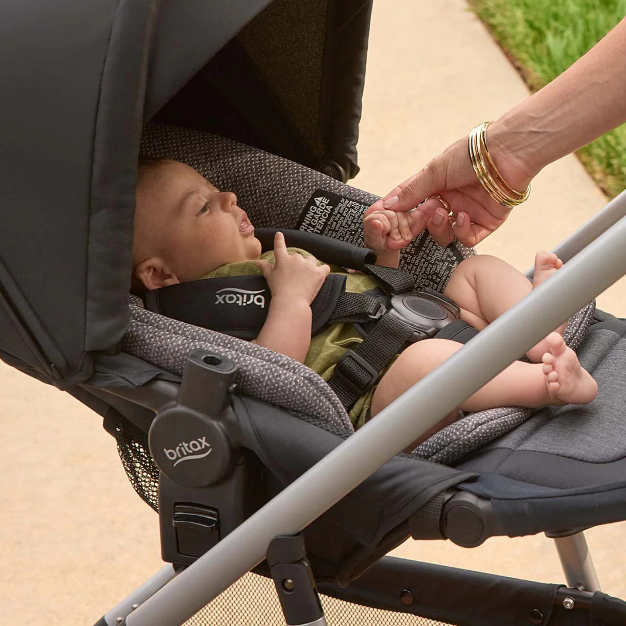 Britax CozyFit Inserts for Brook, Brook+ and Grove Strollers in Onyx - Image 5