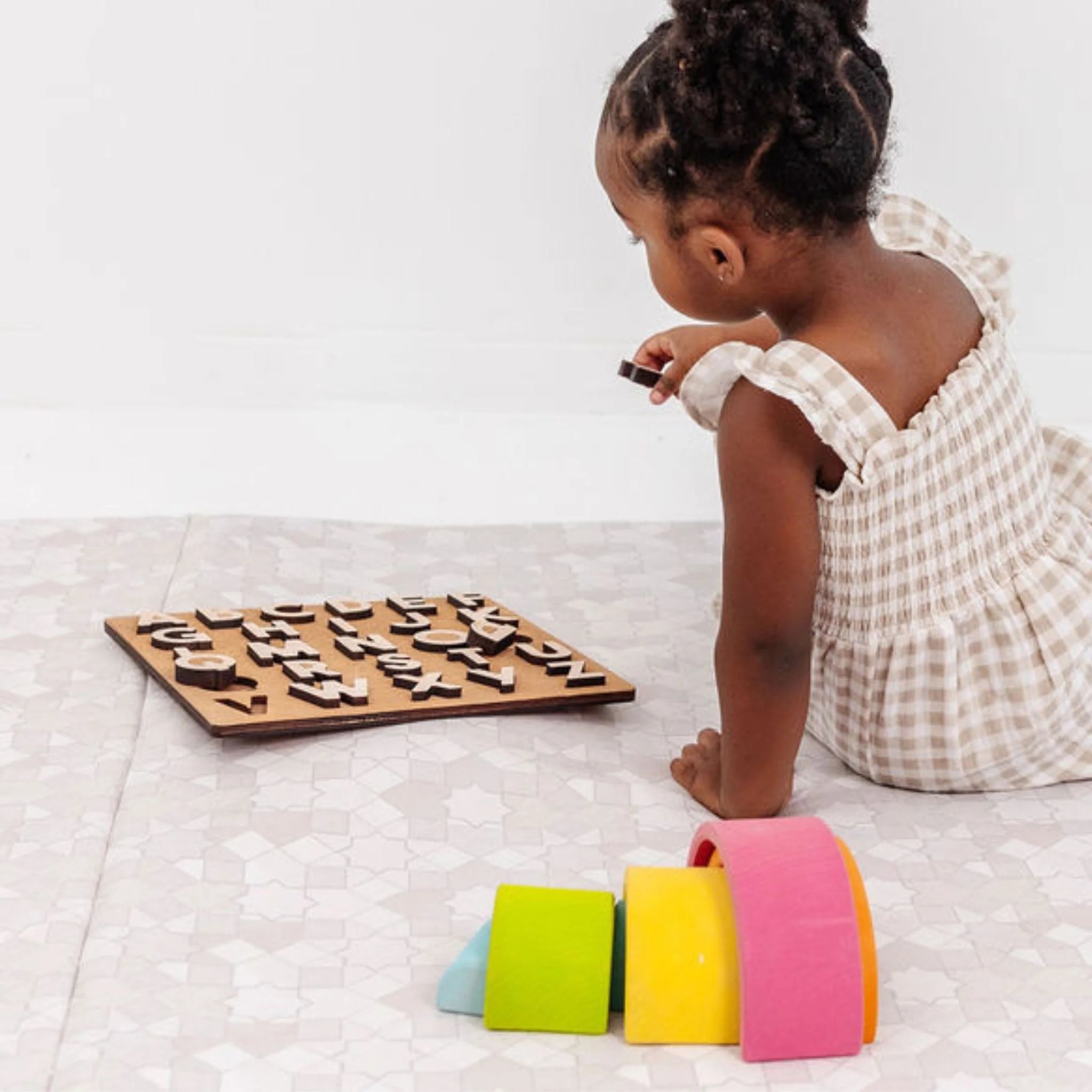 Toki Kids Grey Mosaic Vegan Leather Mat - Image 3