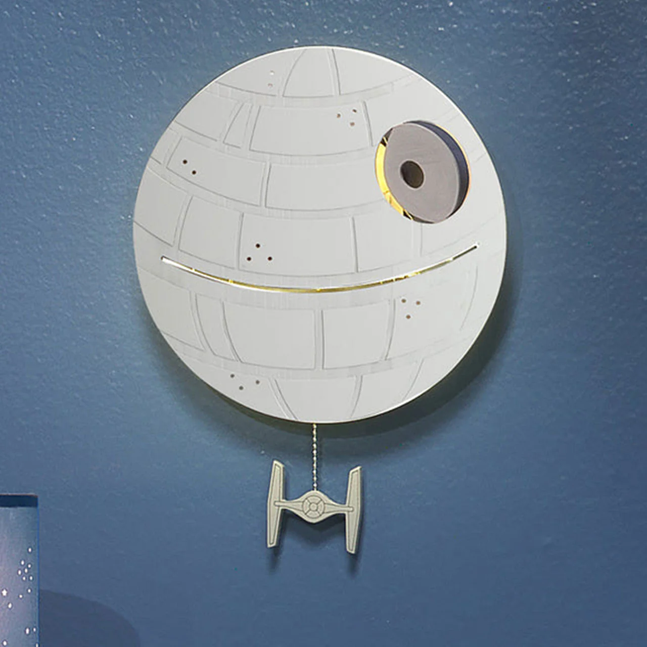 Lambs & Ivy Star Wars Millennium Falcon Light up Decor - Image 3