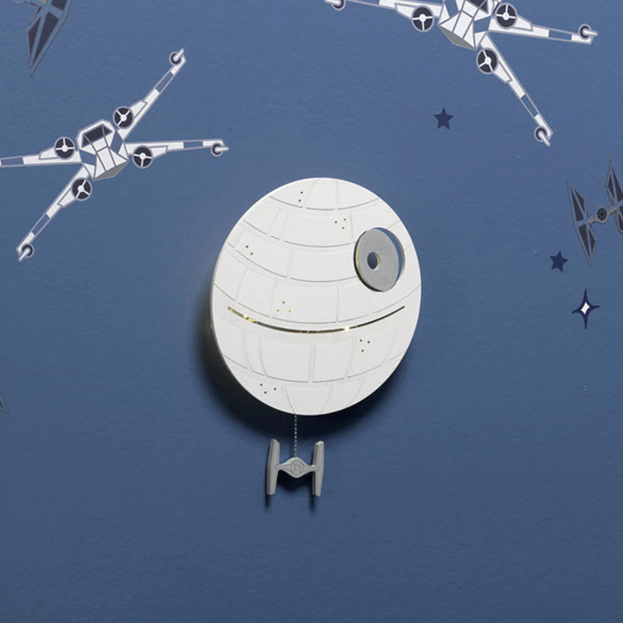 Lambs & Ivy Star Wars Millennium Falcon Light up Decor - Image 6