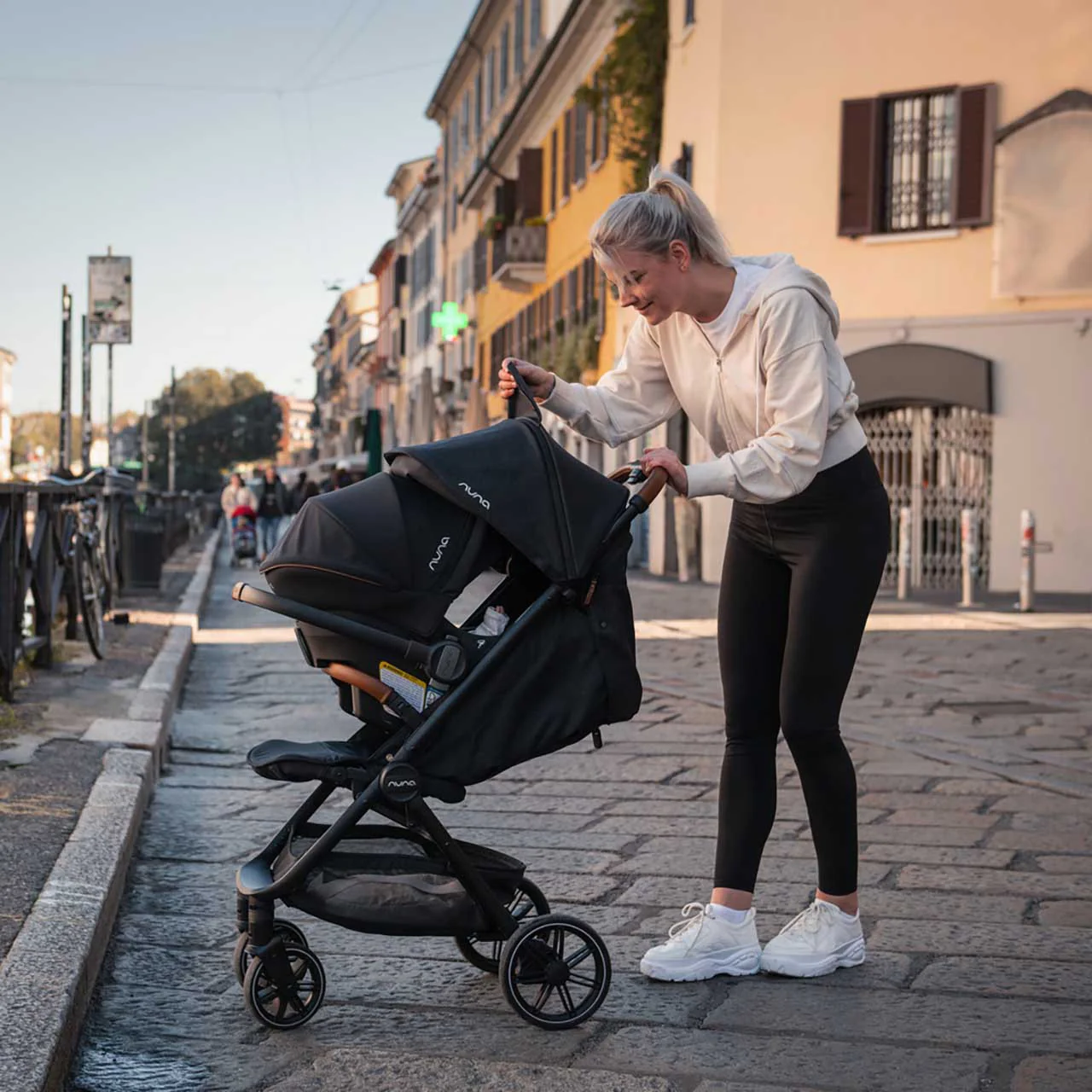 Nuna TRVL LX + PIPA urbn Travel System - Image 5