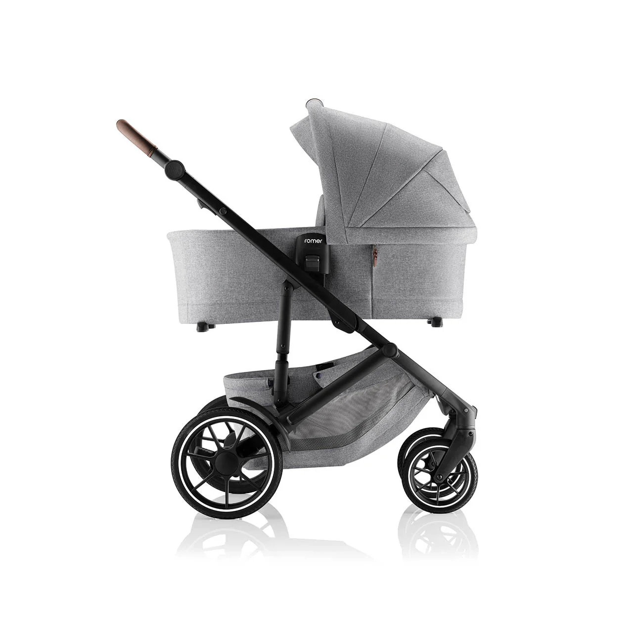 Romer Sera Bassinet for Tura Stroller - Image 20