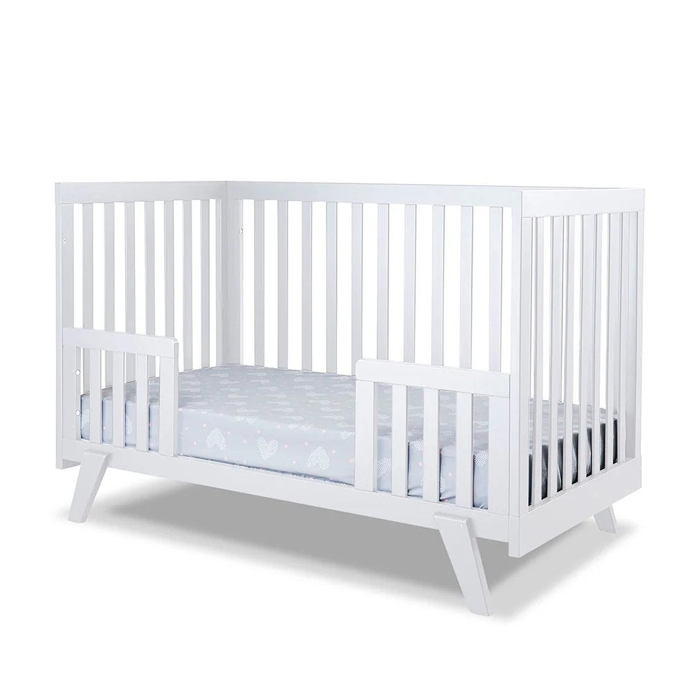 Sorelle Luce Crib - Image 9