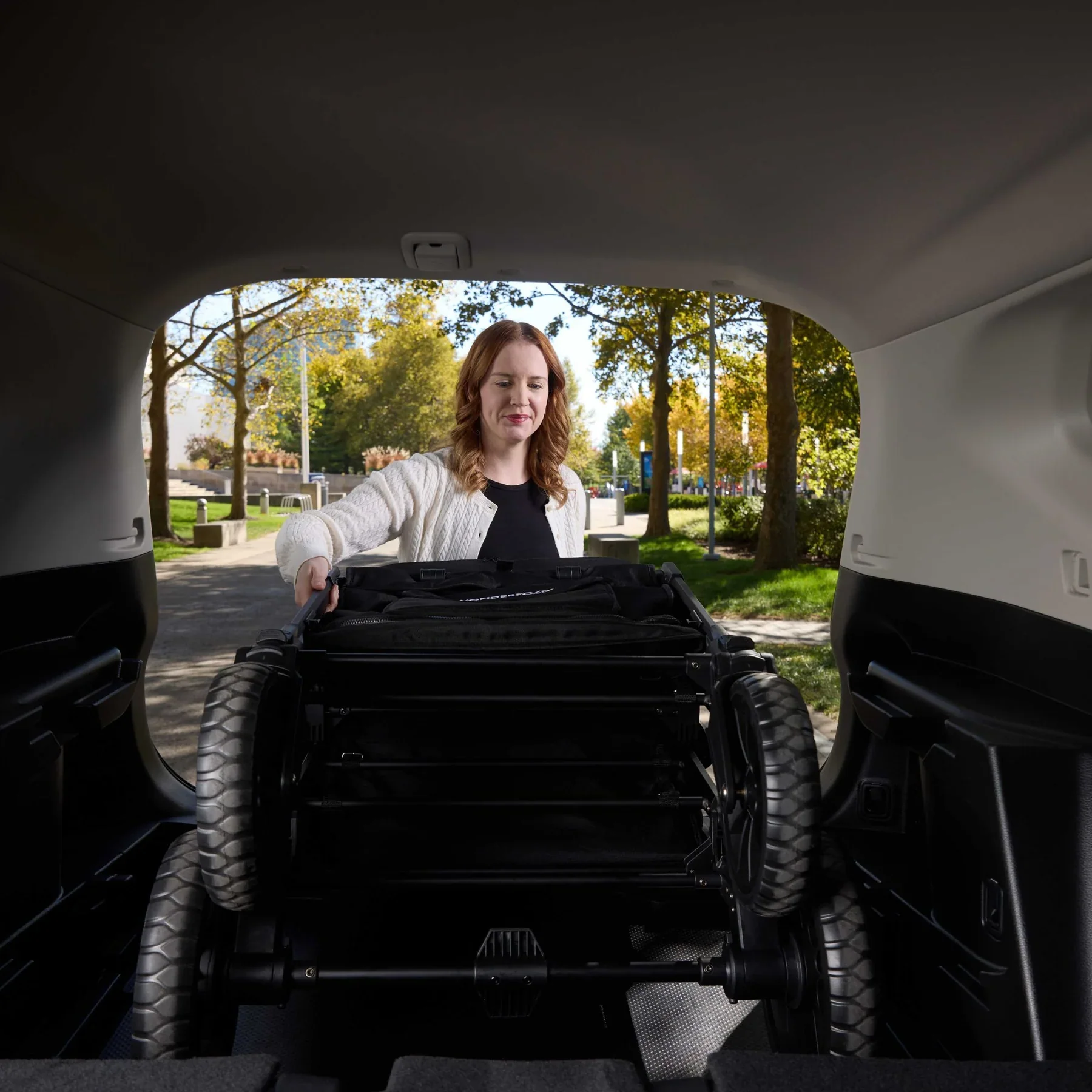 WonderFold W4 Luxe Pro 4-Seater Stroller Wagon - Image 11